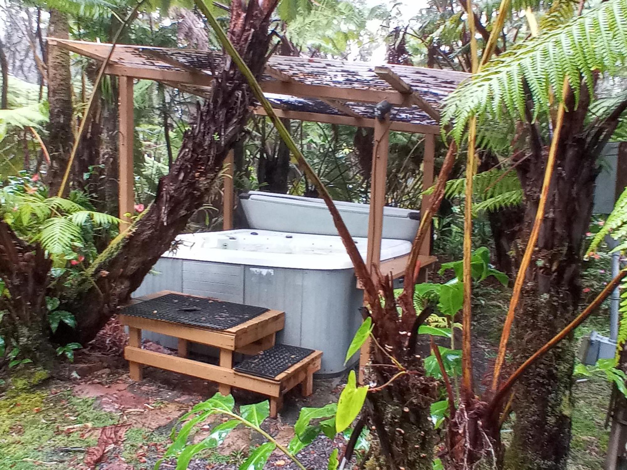 Aloha Crater Lodge Volcano Exterior foto